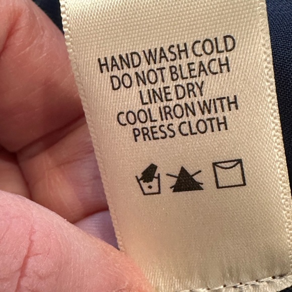 Elegant, $128 NWT Max Studio velvet textured halter top blouse. - Picture 10 of 12